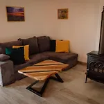 Nyaraló Ostoja Nad Gilem *